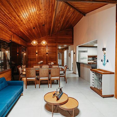 Casadecastelhanos, Quadra Do Mar De Castelhanos, 4 Suites Com Ar, Churrasqueira, Piscina, Hidromassagem, Cozinha Integrada Gourmet Ideal Para Familia E Amigos 安谢塔 外观 照片