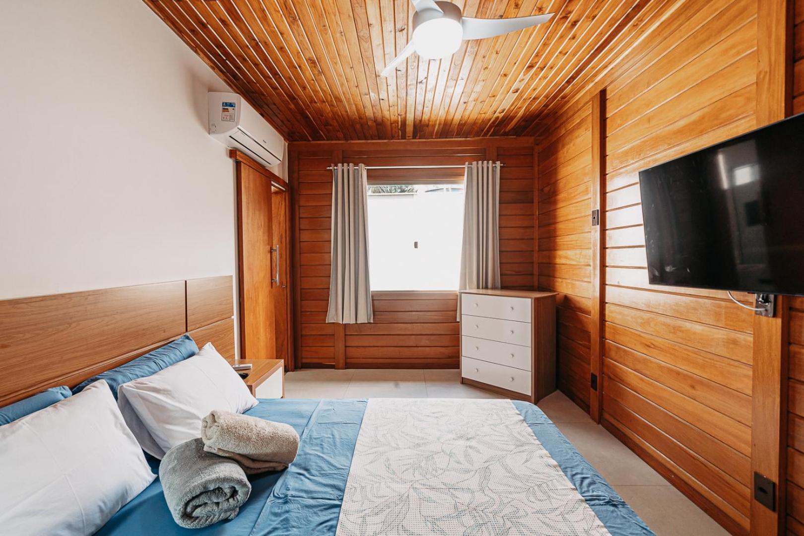 Casadecastelhanos, Quadra Do Mar De Castelhanos, 4 Suites Com Ar, Churrasqueira, Piscina, Hidromassagem, Cozinha Integrada Gourmet Ideal Para Familia E Amigos 安谢塔 外观 照片