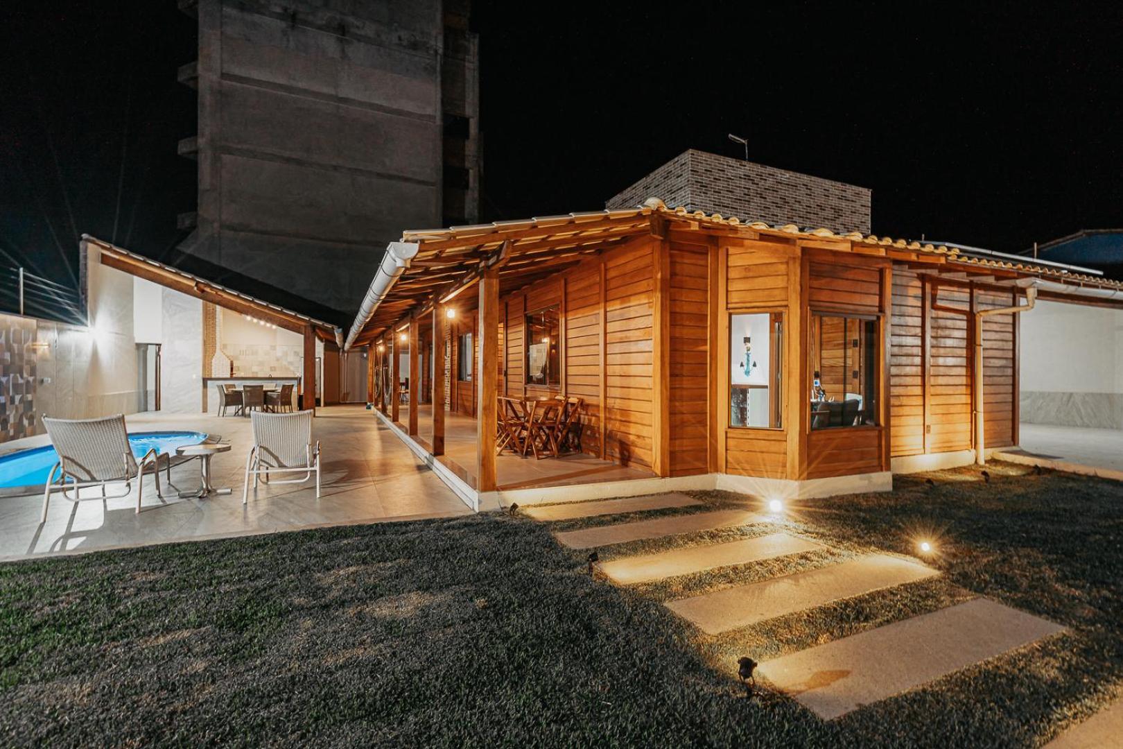 Casadecastelhanos, Quadra Do Mar De Castelhanos, 4 Suites Com Ar, Churrasqueira, Piscina, Hidromassagem, Cozinha Integrada Gourmet Ideal Para Familia E Amigos 安谢塔 外观 照片