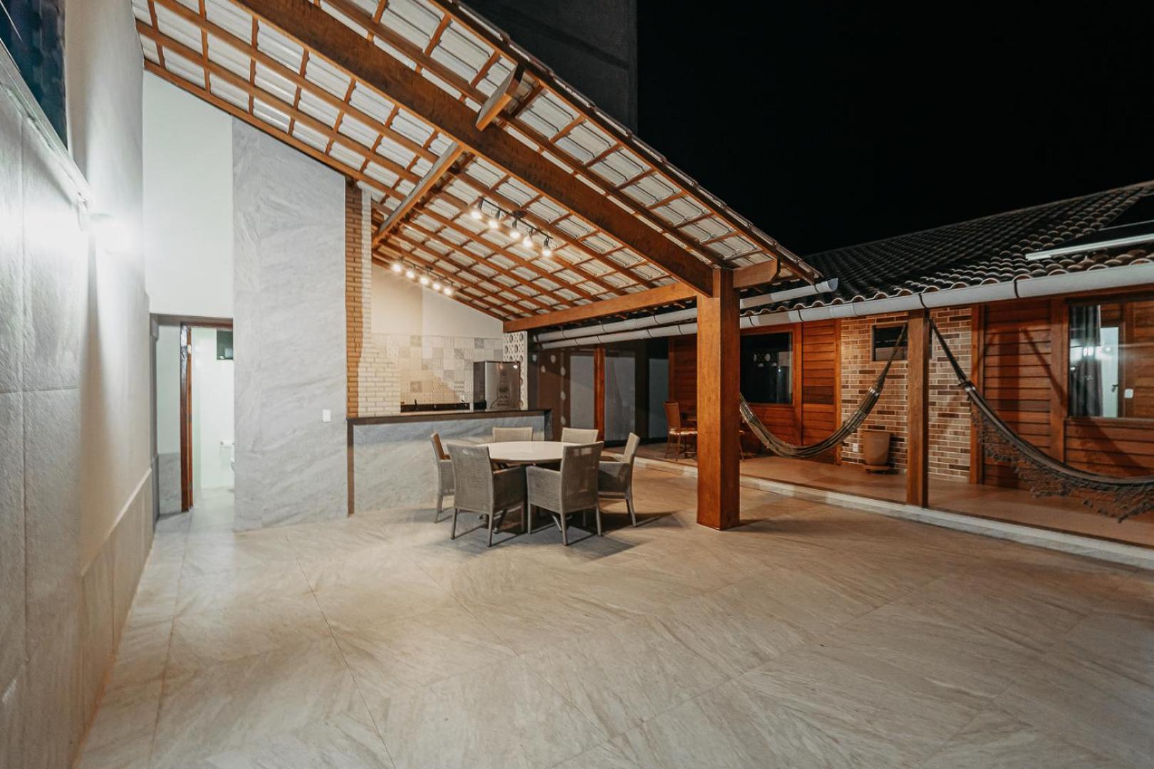Casadecastelhanos, Quadra Do Mar De Castelhanos, 4 Suites Com Ar, Churrasqueira, Piscina, Hidromassagem, Cozinha Integrada Gourmet Ideal Para Familia E Amigos 安谢塔 外观 照片