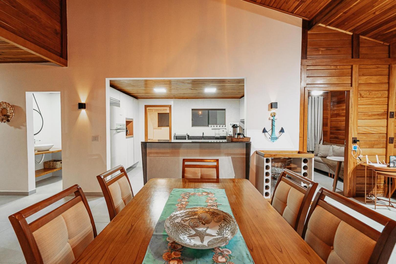 Casadecastelhanos, Quadra Do Mar De Castelhanos, 4 Suites Com Ar, Churrasqueira, Piscina, Hidromassagem, Cozinha Integrada Gourmet Ideal Para Familia E Amigos 安谢塔 外观 照片