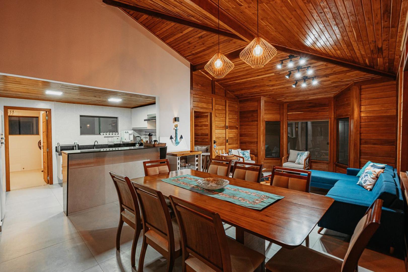 Casadecastelhanos, Quadra Do Mar De Castelhanos, 4 Suites Com Ar, Churrasqueira, Piscina, Hidromassagem, Cozinha Integrada Gourmet Ideal Para Familia E Amigos 安谢塔 外观 照片