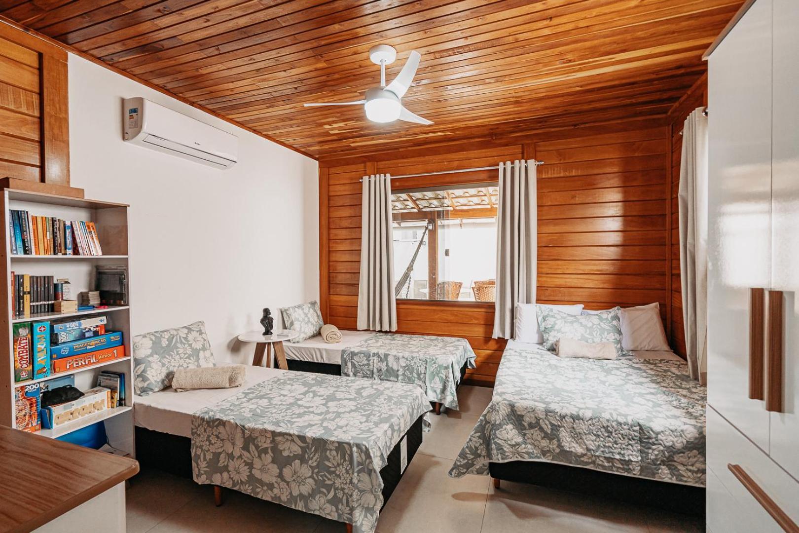 Casadecastelhanos, Quadra Do Mar De Castelhanos, 4 Suites Com Ar, Churrasqueira, Piscina, Hidromassagem, Cozinha Integrada Gourmet Ideal Para Familia E Amigos 安谢塔 外观 照片
